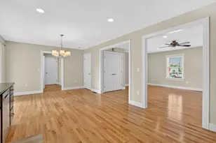 10 Begley St, Agawam, MA 01001 - Photo 17