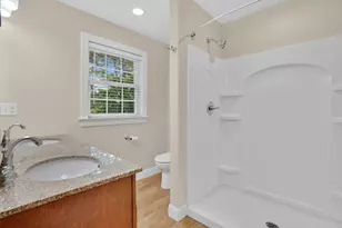 10 Begley St, Agawam, MA 01001 - Photo 23