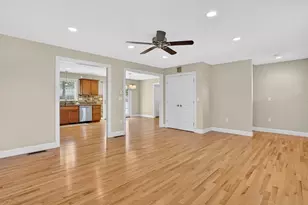 10 Begley St, Agawam, MA 01001 - Photo 7