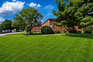91 Pleasant St, Medfield, MA 02052 - Photo 23
