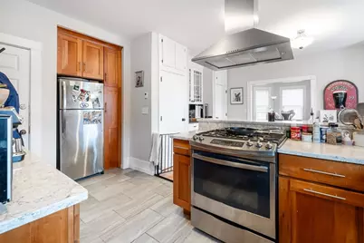147 Cedar St #3L, Somerville, MA 02145 - Photo 1