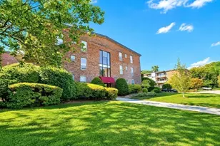 55 Broadlawn Park, Boston, MA 02467 - Photo 41