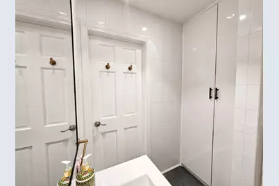 55 Broadlawn Park #16B, Boston, MA 02467 - Photo 21