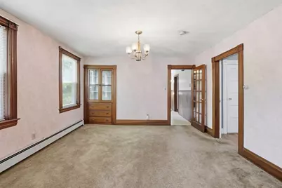 16 Dartmouth St, Worcester, MA 01604 - Photo 5