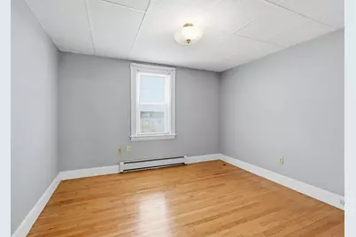 16 Dartmouth St, Worcester, MA 01604 - Photo 7