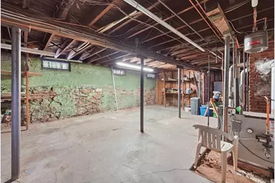 16 Dartmouth St, Worcester, MA 01604 - Photo 23