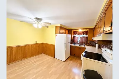 60 Martin St, East Providence, RI 02914 - Photo 5