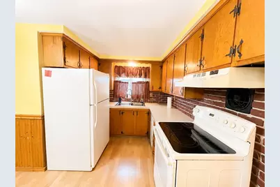 60 Martin St, East Providence, RI 02914 - Photo 7