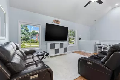 28 Stanley St, North Attleboro, MA 02763 - Photo 9