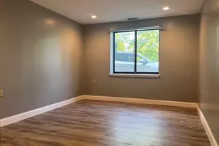 30 Daniels St, Malden, MA 02148 - Photo 9