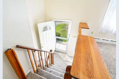 66 Seymour St, New Bedford, MA 02744 - Photo 3