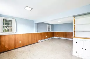 66 Seymour St, New Bedford, MA 02744 - Photo 17