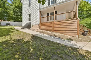 46 Clark St, Malden, MA 02148 - Photo 35