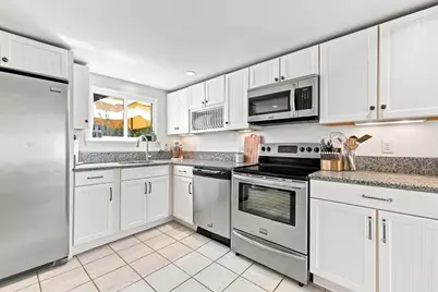 589 South St, Wrentham, MA 02093 - Photo 5