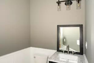 348 Chelsea St, Boston, MA 02128 - Photo 7