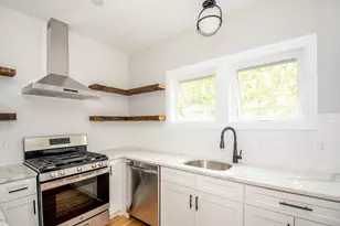 348 Chelsea St, Boston, MA 02128 - Photo 1