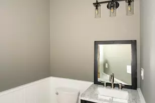 348 Chelsea St, Boston, MA 02128 - Photo 7
