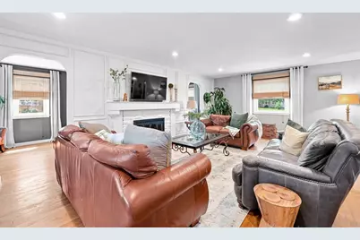 807 N Eastern Ave, Fall River, MA 02720 - Photo 5