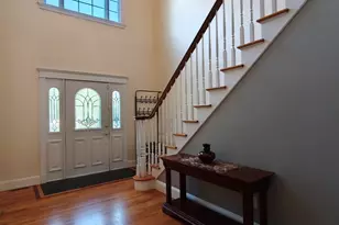 140 Wild Flower Cir, Westfield, MA 01085 - Photo 5