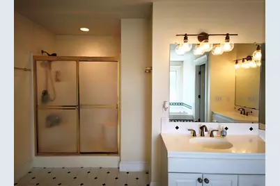 140 Wildflower Cir, Westfield, MA 01085 - Photo 15
