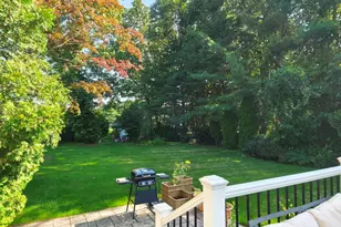 140 Wild Flower Cir, Westfield, MA 01085 - Photo 29