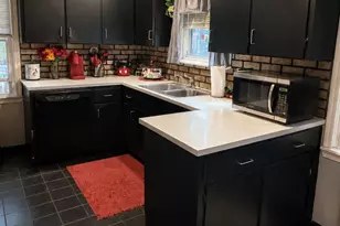 14 Detroit St, Springfield, MA 01104 - Photo 1