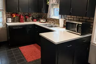 14 Detroit St, Springfield, MA 01104 - Photo 7