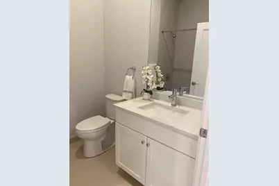 385 Pleasant St #7, Watertown, MA 02472 - Photo 11