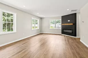 93 Rockland Rd, Auburn, MA 01501 - Photo 7
