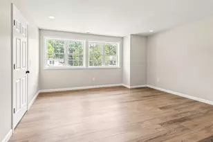 93 Rockland Rd, Auburn, MA 01501 - Photo 15