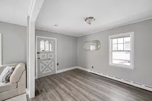 190 Raymond St, Fall River, MA 02723 - Photo 17