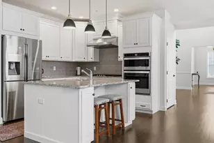 73 Phoebe St, Methuen, MA 01844 - Photo 11
