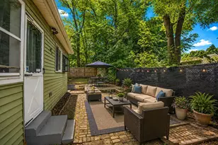 33 Plumtree Rd, Springfield, MA 01118 - Photo 9