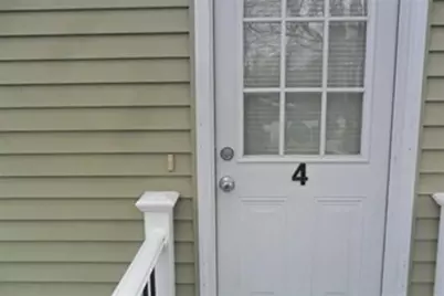 848 Waverly St #4, Framingham, MA 01702 - Photo 3