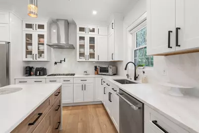 9 Flanagan Dr, Shrewsbury, MA 01545 - Photo 5