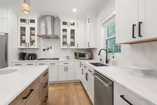 9 Flanagan Dr, Shrewsbury, MA 01545 - Photo 5