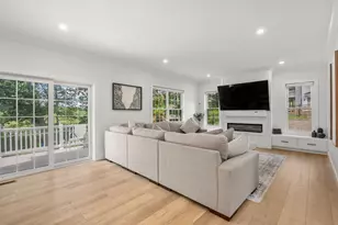 9 Flanagan Dr, Shrewsbury, MA 01545 - Photo 9