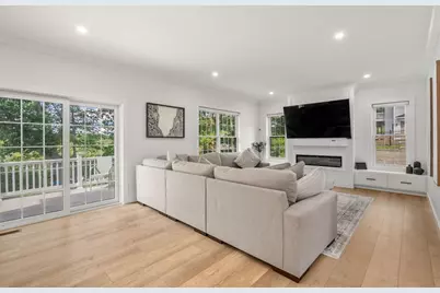 9 Flanagan Dr, Shrewsbury, MA 01545 - Photo 9