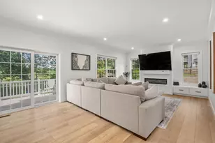 9 Flanagan Dr, Shrewsbury, MA 01545 - Photo 9