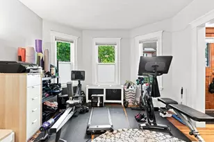 23 Burnham St, Somerville, MA 02144 - Photo 5