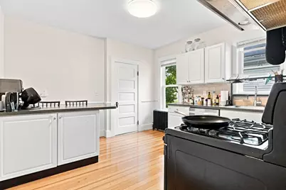 23 Burnham St, Somerville, MA 02144 - Photo 23