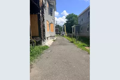 30-32 Ruskin St, Springfield, MA 01108 - Photo 11