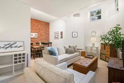 60 Marshal St #4, Brookline, MA 02446 - Photo 3
