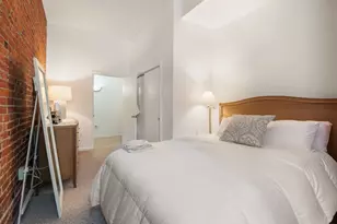 60 Marshal St, Brookline, MA 02446 - Photo 17