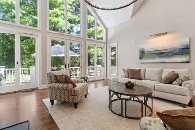 10 Hawk Hill Ln, Ipswich, MA 01938 - Photo 3