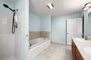 29 Delucia Way, North Andover, MA 01845 - Photo 27