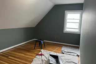 2 Hyacinth St, New Bedford, MA 02740 - Photo 5