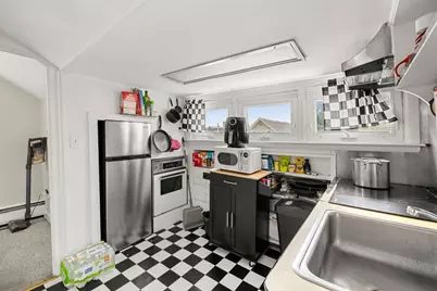 19 Essex St, Beverly, MA 01915 - Photo 17