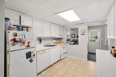 19 Essex St, Beverly, MA 01915 - Photo 29