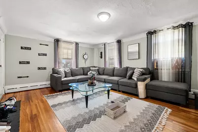 19 Essex St, Beverly, MA 01915 - Photo 9